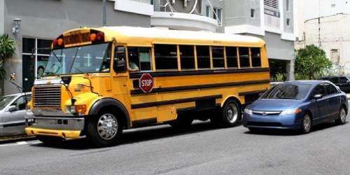Regaño judicial a Educación por chanchullos en transporte escolar