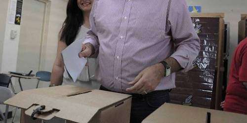 Alegan comerciante se declarará culpable por supuesto fraude electoral en C