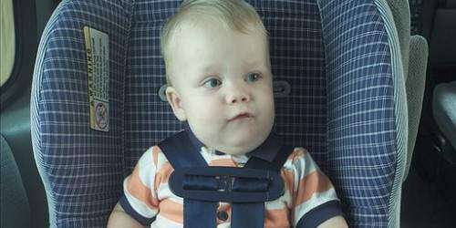 Mayoría de los padres retira el ‘car seat’ antes de lo debido