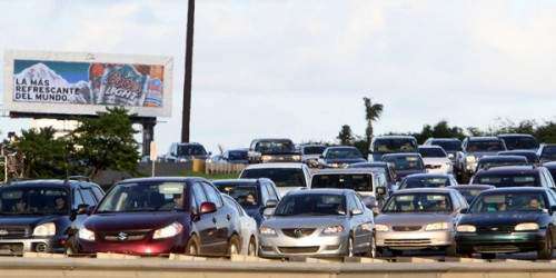 Accidente leve cerca del Colegio Universitario del Este en Carolina