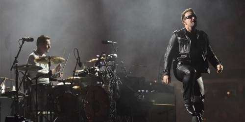 Bono sufre accidente en bicicleta
