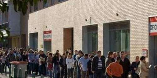 En la suma y resta, se desploma la creación de empleo