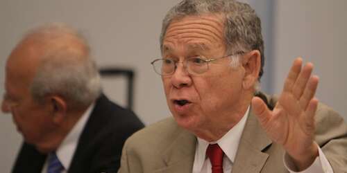 ‘Intereses económicos’ sostienen oposición a expandir Plaza