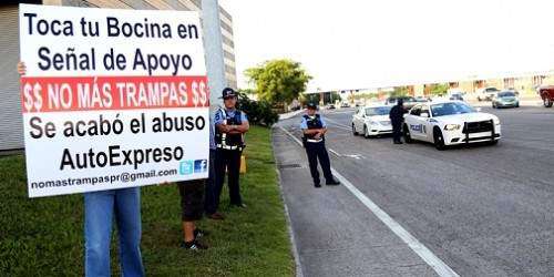 Buscan apoyo en la calle contra AutoExpreso (galería)