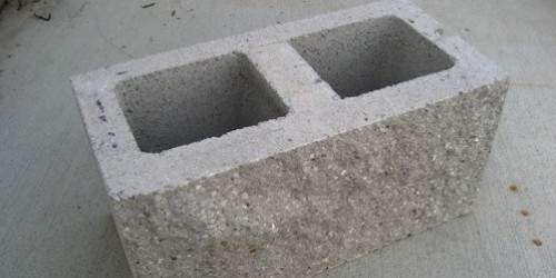 Herido en Mayagüez por bloque lanzado