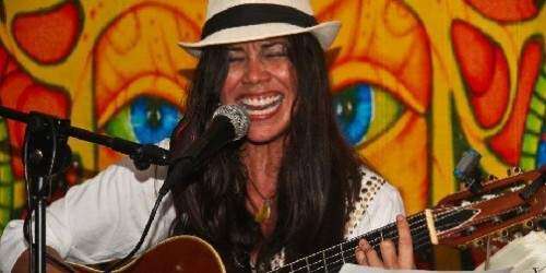 Muere atropellada la cantante Ivania Zayas por conductor que huyó de la esc