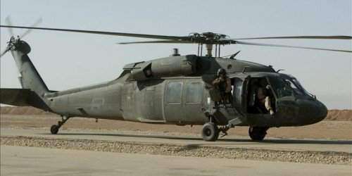 Continúa rescate de cuerpos de soldados tras accidente aéreo en EE.UU.