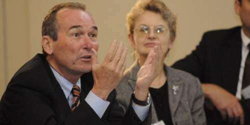 Exsindicalista idea cabildeo para los planes Medicare Advantage