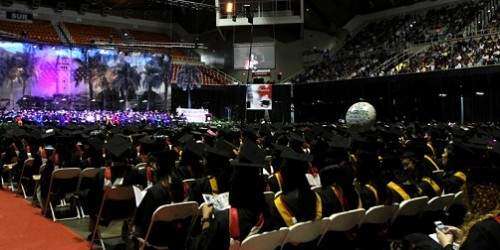 Tijera de $55 millones a becas y programas sociales