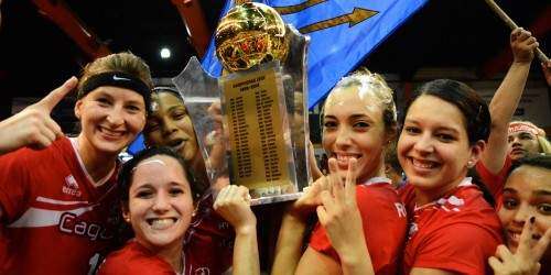 Histórico triunfo de las Criollas de Caguas en el voleibol (galería)