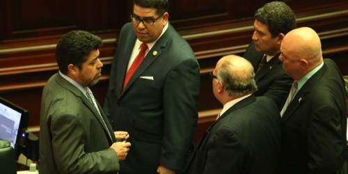 Recorte en el presupuesto aprobado en Cámara obligaría a renegociar deuda