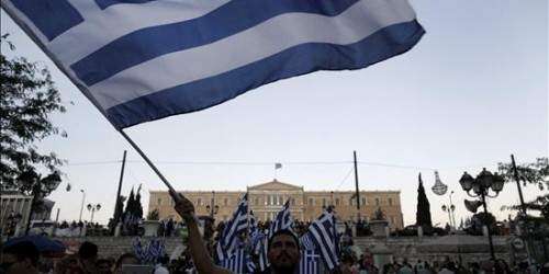 Grecia: Piden a Tsipras cumplir compromiso de lograr acuerdo en 48 horas
