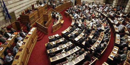 Grecia da un paso más hacia el tercer rescate  (vídeo)