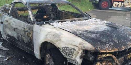 Muere policía calcinada en accidente en Sabana Grande