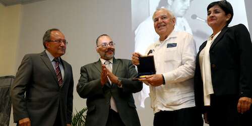 Fernando Picó recibe Medalla de la Cultura del ICP