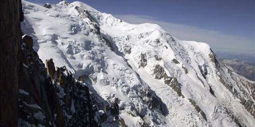La altitud del Mont-Blanc decrece dos metros
