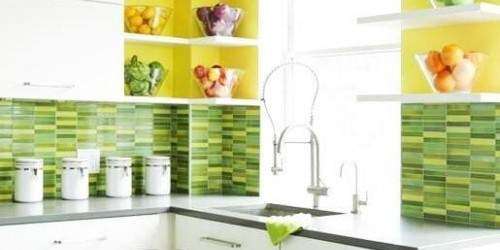 Más allá del blanco: colores que expanden tu espacio