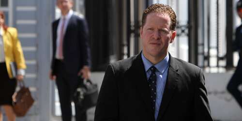 Sin fecha nominación del suplente de Bernier