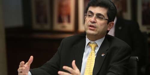 Chévere con opciones políticas sobre la mesa