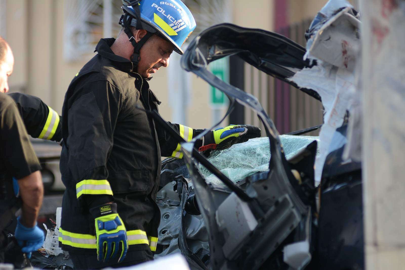 Identifican algunas víctimas de aparatoso accidente (vídeos y galería)
