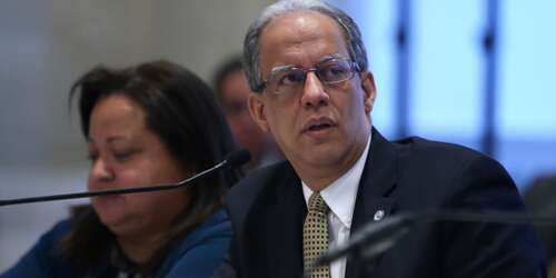 Reducción de jornada afectaría a 30,000 empleados públicos