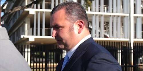 Amigo de AGP encuentra pote millonario en gobierno quebrado