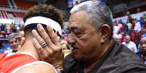 En manos de Flor Meléndez la direccíon de los Caciques