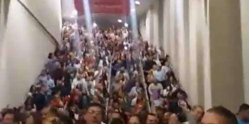 No hay lluvia que impida esta parranda en el Choliseo (video)