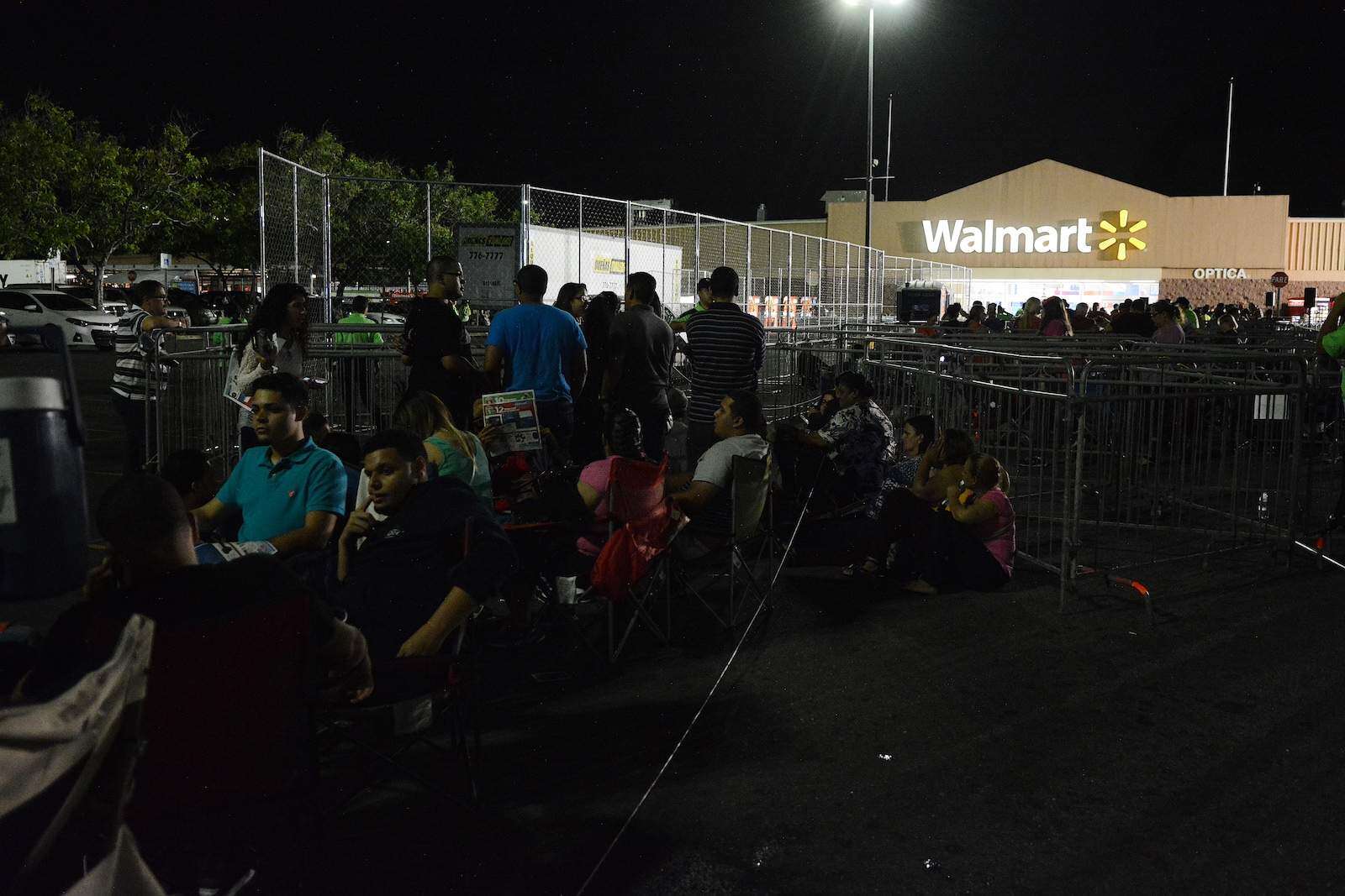 Tranquilo inicio de las Ventas del Madrugador (galería)