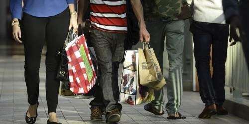 Triste Viernes Negro por emigración y aumento al IVU