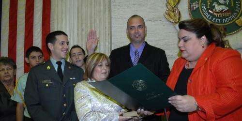 Senador sale del Capitolio a ofrecer servicios a estudiantes educación espe