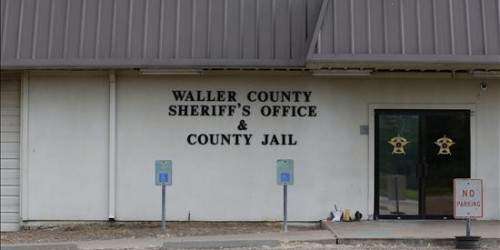 No hallan responsables en muerte de afroamericana en cárcel de EEUU