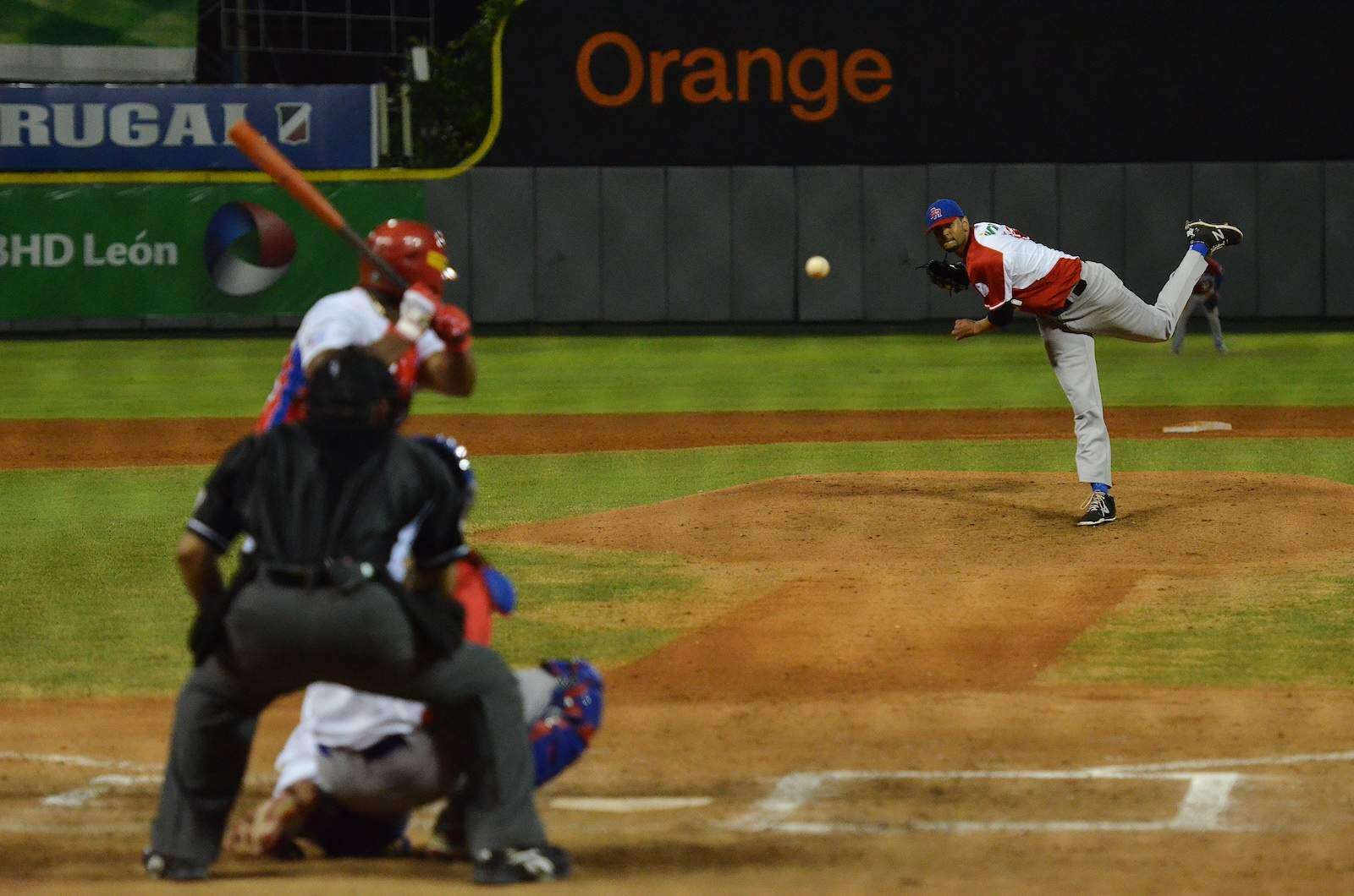 Dominio boricua sobre Cuba en la Serie del Caribe (galería)