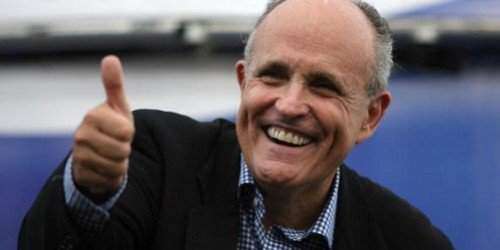 Giuliani estudia el crimen en P.R. tras jugoso contrato del DDEC