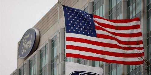 Baja en la gasolina aumenta ventas de autos en EE.UU. para febrero