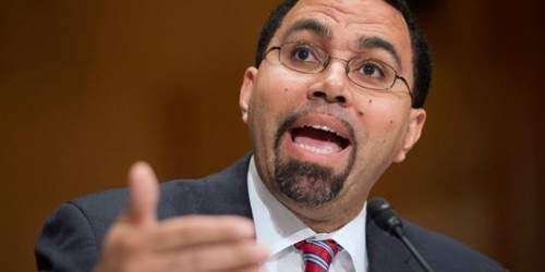 Confirman como secretario de Educación federal a descendiente boricua