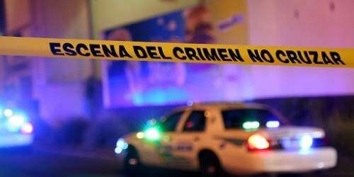 Grave adolescente que guiaba sin licencia y sin cinturón