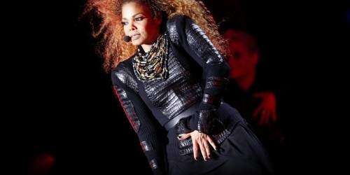 Janet Jackson retrasa gira por su familia