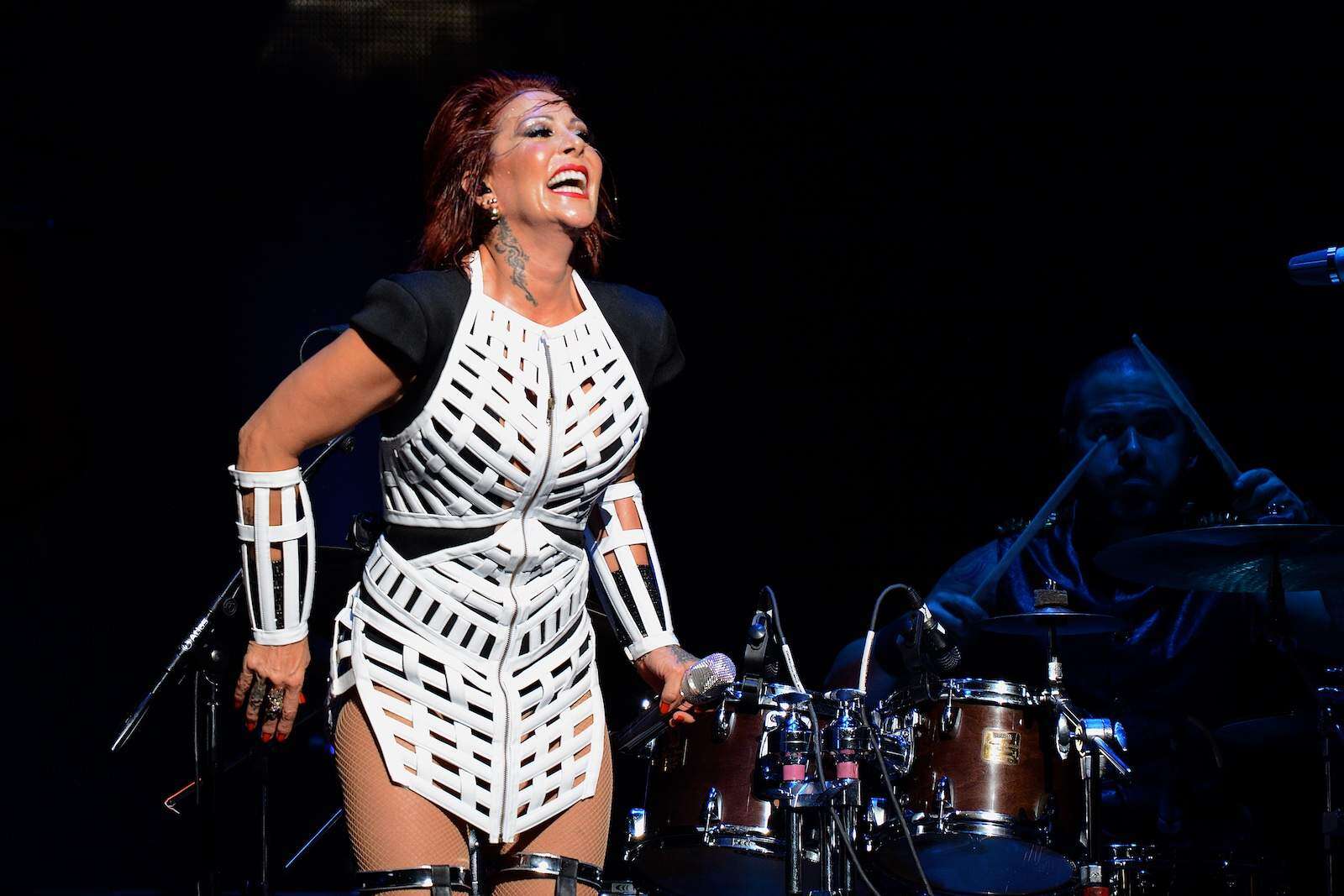 Alejandra Guzmán seduce al público boricua (galería y vídeo)