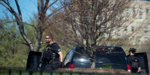 Cierran la Casa Blanca por disparos en el complejo presidencial