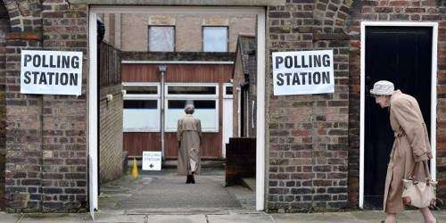 El ‘brexit’ aventaja a la permanencia tras los primeros resultados oficiale