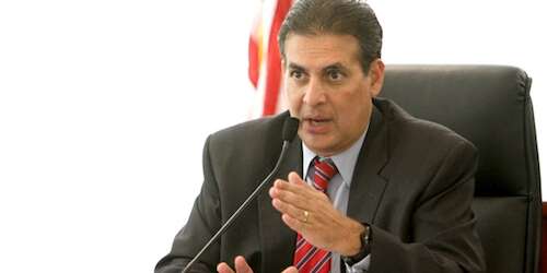 Bhatia no cede a chantajes de la Cámara por la AAA
