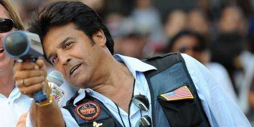 Erik Estrada se convierte en agente de policía en EE.UU.