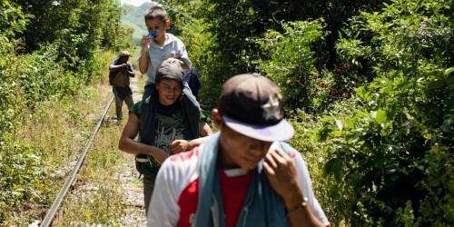 Aumenta el número de niños centroamericanos detenidos en la frontera de Est