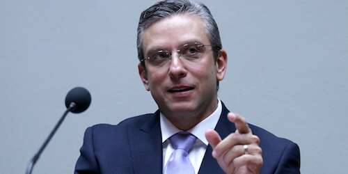 AGP sale en defensa de Donahue tras el apagón