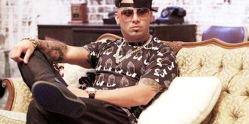 Aquejado Wisin por los problemas de su hija recién nacida