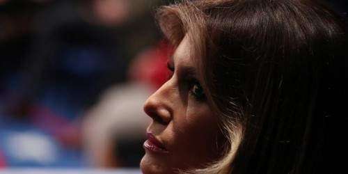 Melania dice Trump fue ‘incitado’ a hacer comentarios lascivos