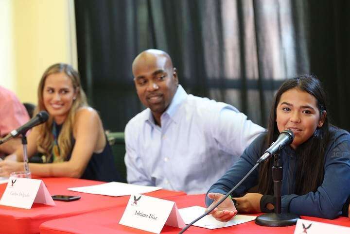 Mónica Puig, Carlos Delgado, Adriana Díaz y otros se unen para inspirar