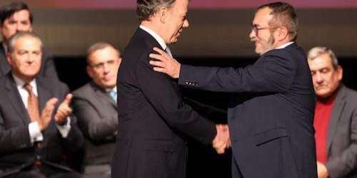 Colombia firma acuerdo de paz con las FARC