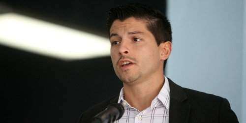 Manuel Natal clama por la resistencia de la minoría popular en la Cámara